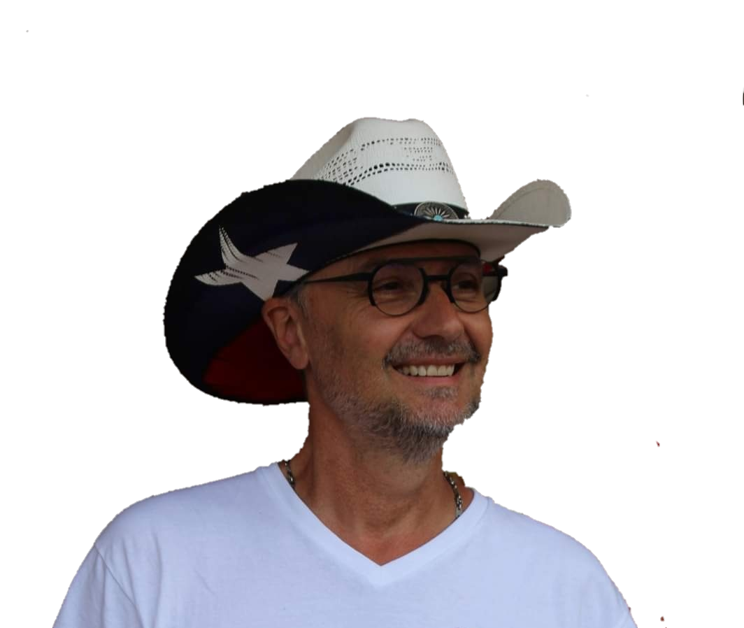 Thierry découvre la danse en ligne en 2009. Rapidement pris de passion il devient animateur chez les "Santiags de Souzay" (49). Puis chez les "Rebels Country Dancers" et plus récemment "Share to Dance".   En 2014, il créé la troupe "Saumur Crazy Horse Country Dancers" qui réunit 40 danseurs pour participer au défilé des masques et des géants à Saumur en 2014, 2016 et 2018.   En 2015 il participe au spectacle "Show Time Country" monté par Guylaine BOURDAGE et Laeticia SUPERSON qui réunit 170 danseurs dont Guillaume RICHARD et Roy VERDONK.   En 2018, il rejoint les "Rebels Country Dancers" et anime le cours Partner avec Stéphanie. Il co-anime également l'American Tours Festival. 